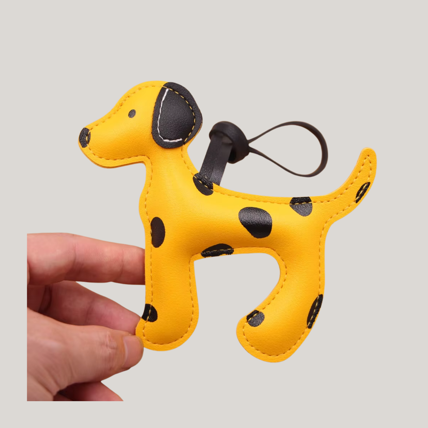 Luxury leather dog (Black). Also available in 7 different colors